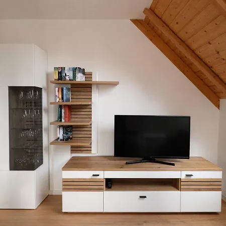 Haus Am Sudfruchtegarten 로트운터리트부르크