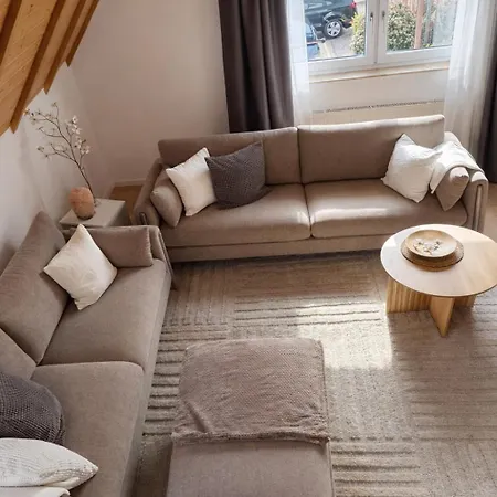 Haus Am Sudfruchtegarten 아파트 로트운터리트부르크